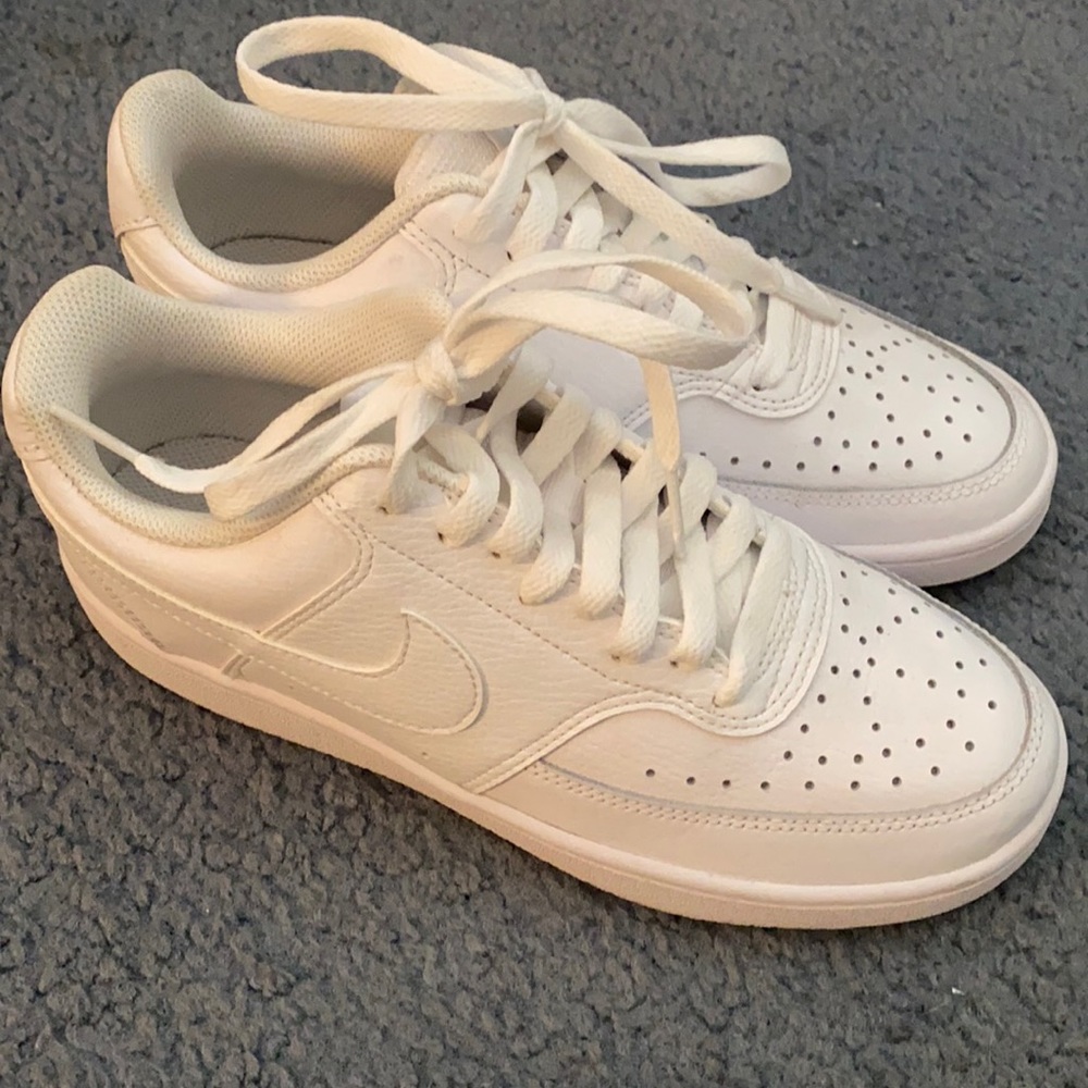 Nike Court Vision low sneakers size 7